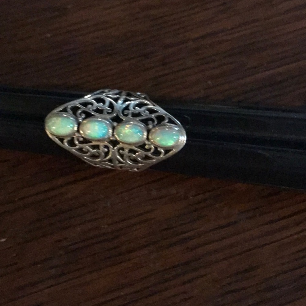 Sterling silver and opal ring - Picture 2 of 3
